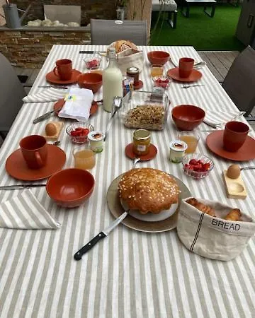 Wine D'hotes Bed & Breakfast 3*